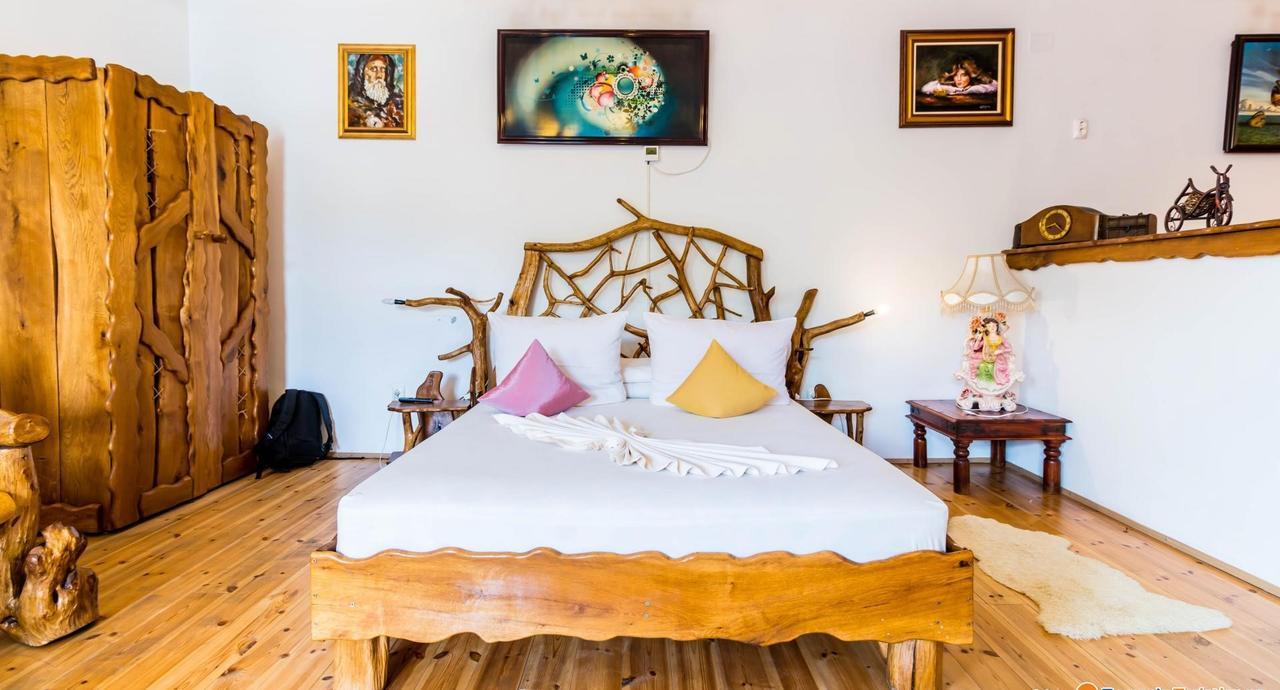 Hotel Castelul De Vis Petroşani Exteriér fotografie
